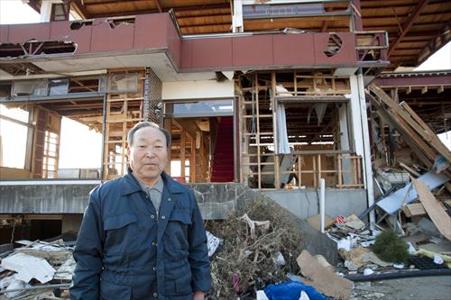 2011年3月：全壊した商店の店主（大船渡市）