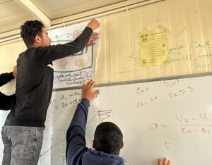 クラス長たちが用意したポスター