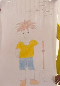 学校の敷地内にあるKnKスタッフの職員室まで来て見せてくれました