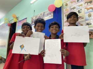 それぞれ好きなものの絵を描いてくれました