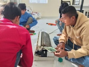 エアコン修理コースの様子